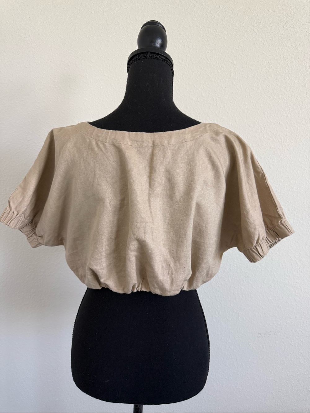 Zara Beige linen blend Cropped Puff-Sleeve Top